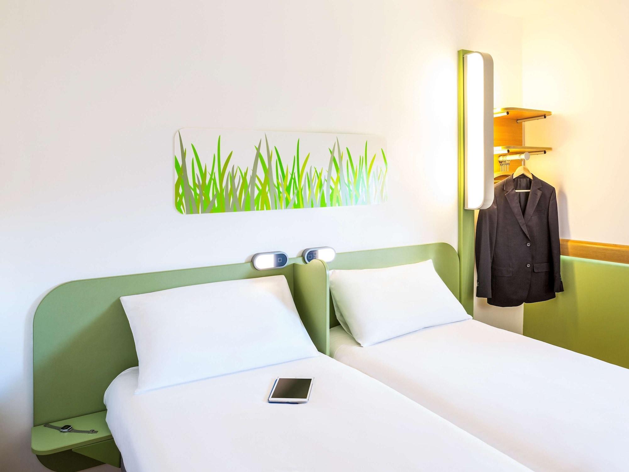 Ibis Budget Lyon Gerland Екстер'єр фото