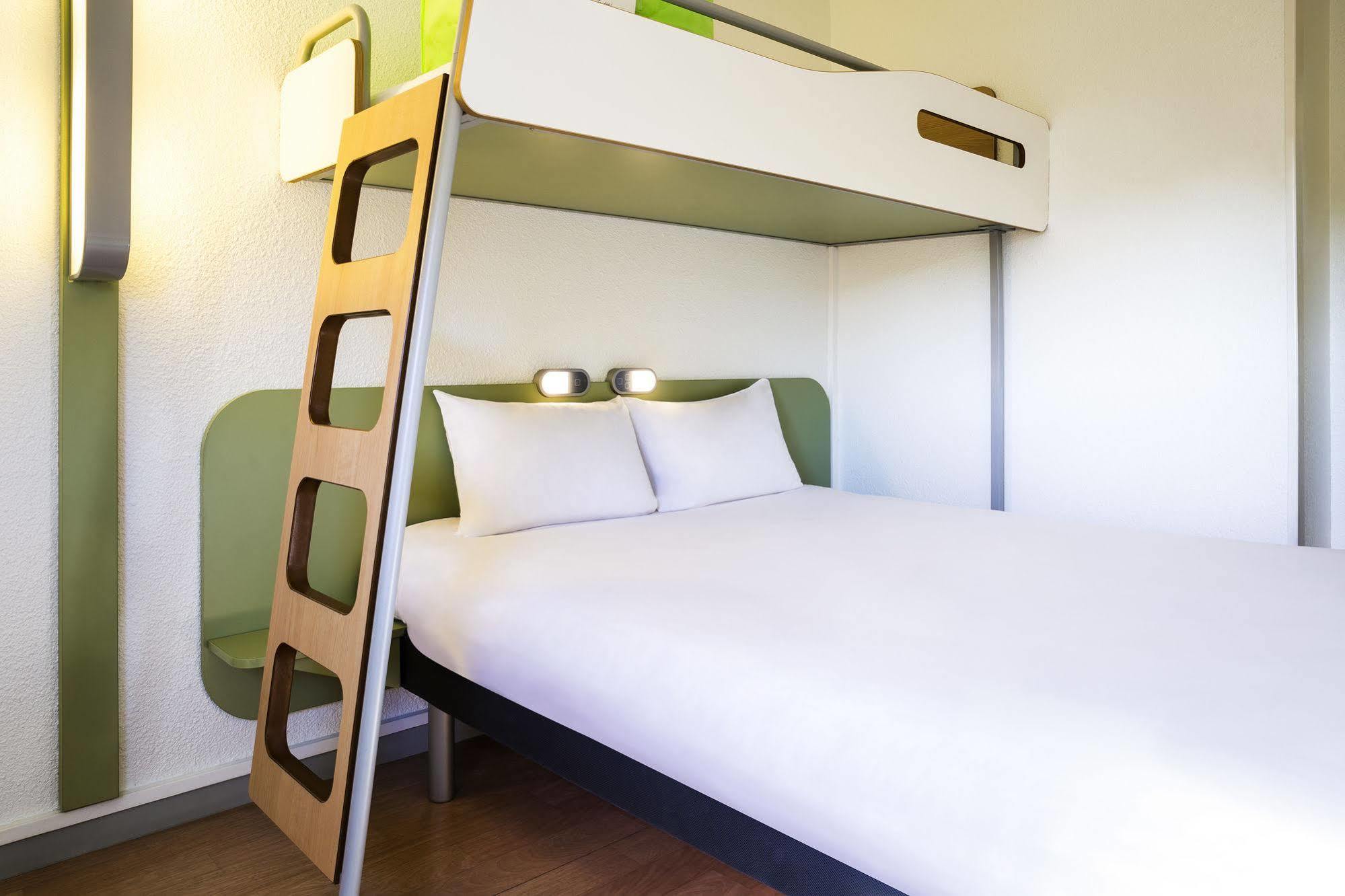 Ibis Budget Lyon Gerland Екстер'єр фото